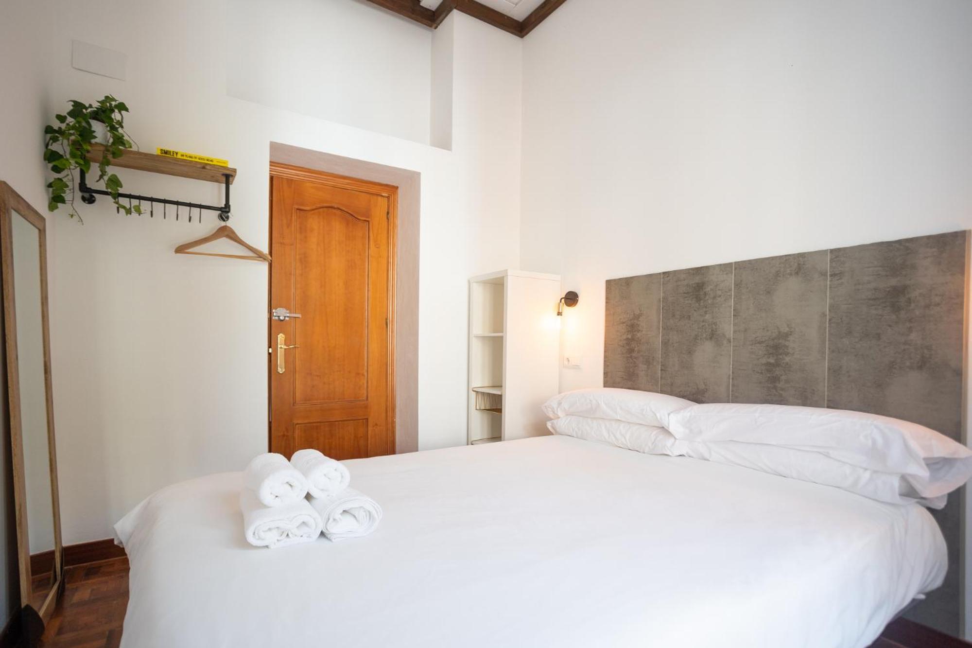 Naim Guest House Malaga Centro מראה חיצוני תמונה